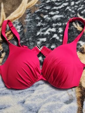 La Vie En Rose Hot Pink Molded Underwire Bikini Top